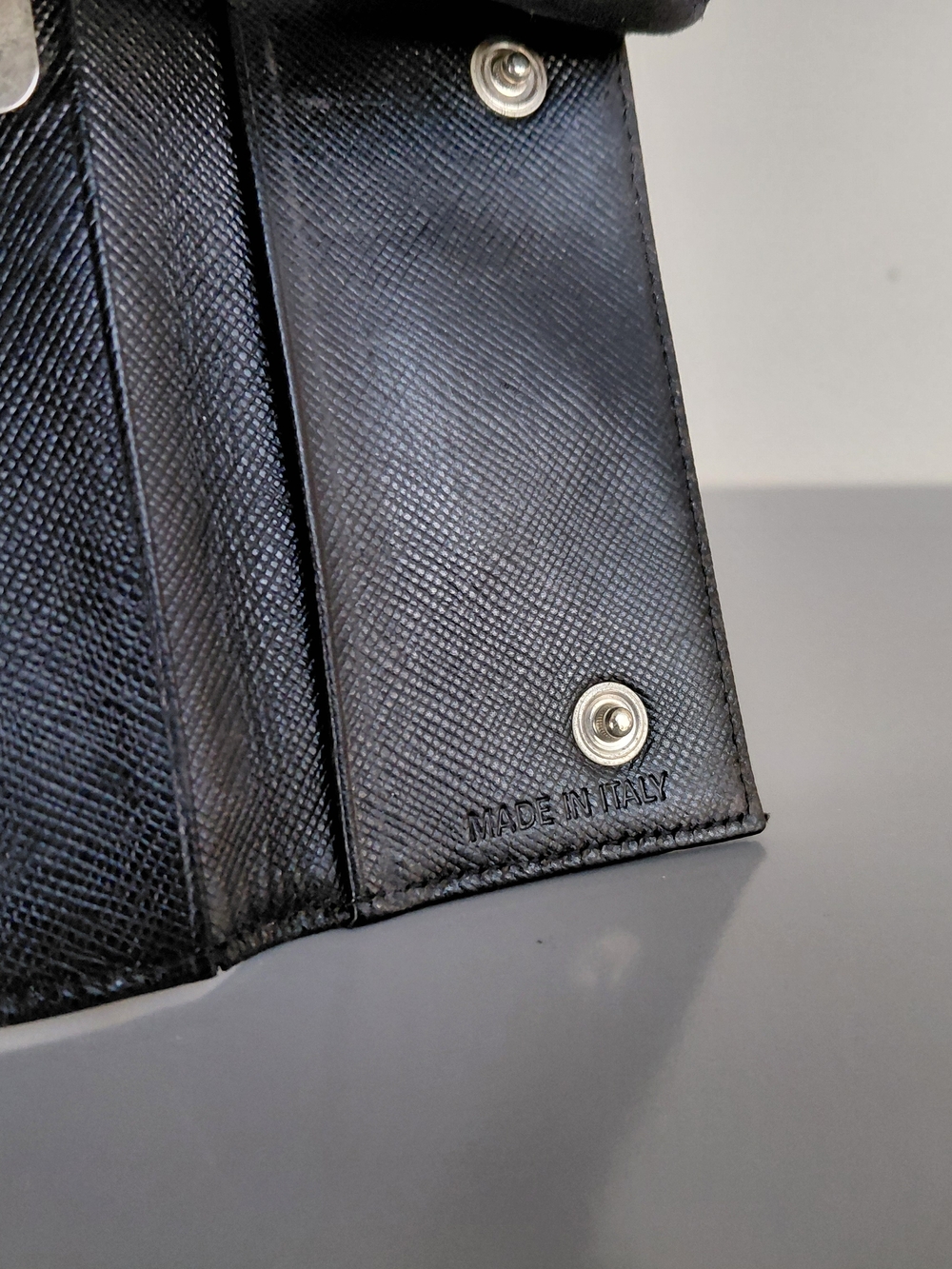 Prada Black Logo Compact Wallet - Picture 4 of 5